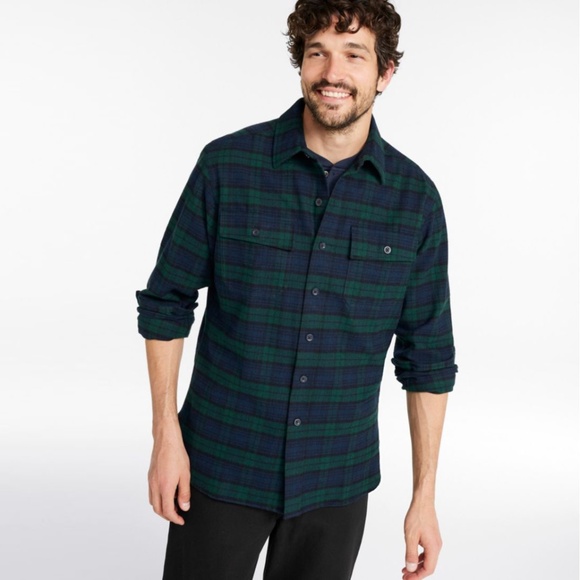 L.L. Bean Slightly Fitted Chamois Gray & Black Buffalo Plaid Flannel Shirt - Picture 5 of 6